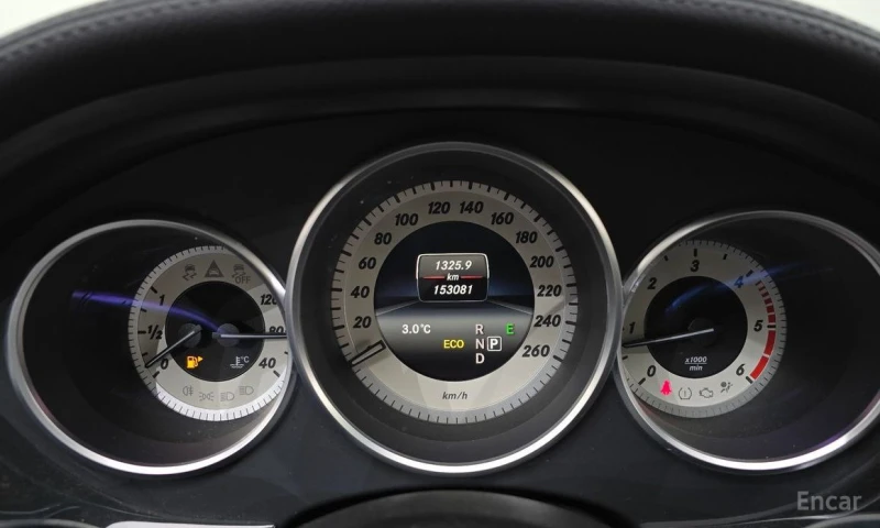 Mercedes-Benz CLS 350, снимка 8 - Автомобили и джипове - 53020904