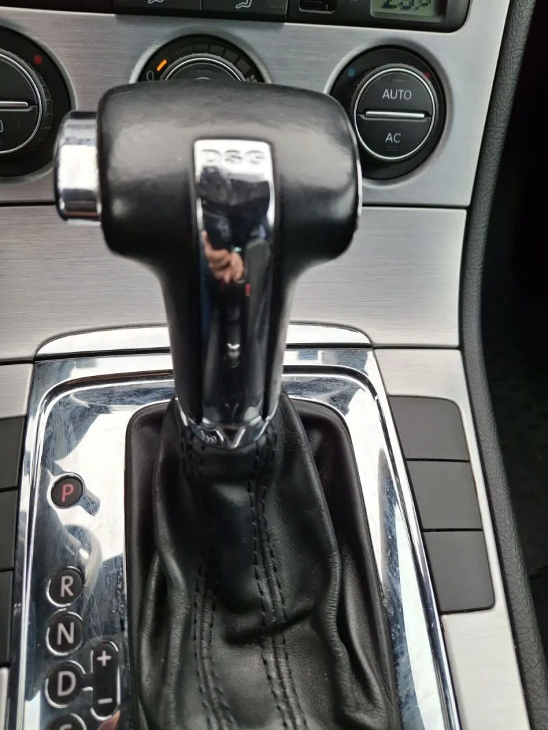 VW Passat B6, снимка 14 - Автомобили и джипове - 53107964