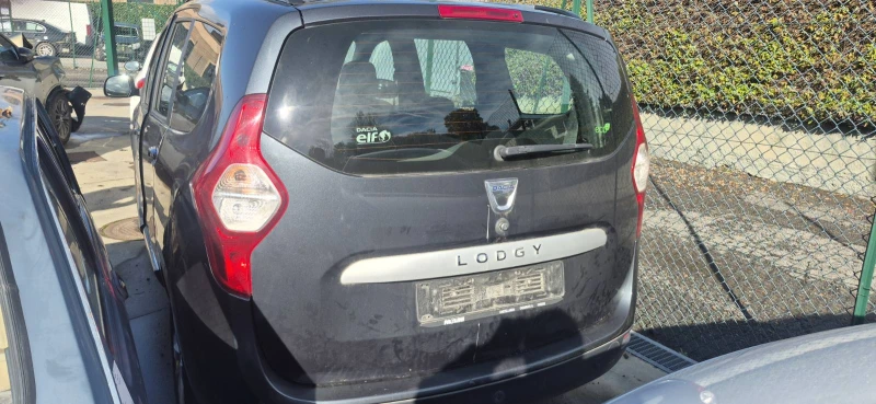 Dacia Lodgy 1.5 D 2014 г. К9КR8   само на части  , снимка 3 - Автомобили и джипове - 53259065