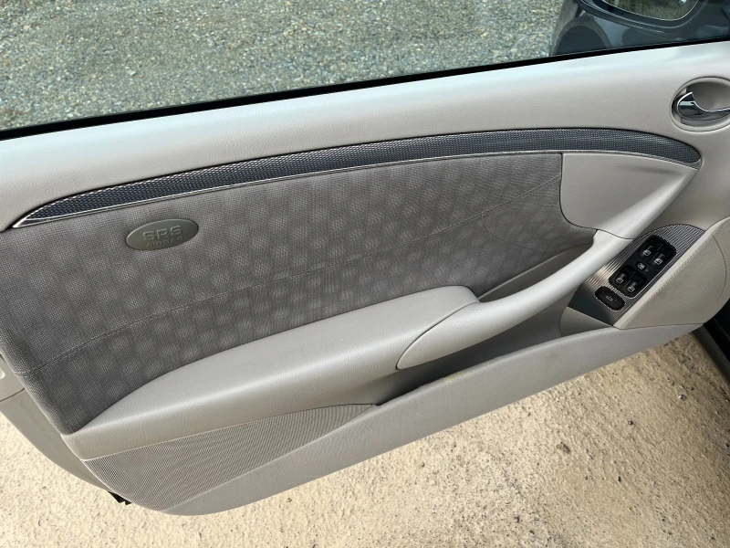 Mercedes-Benz CLK 200Kompressor, снимка 14 - Автомобили и джипове - 53262623