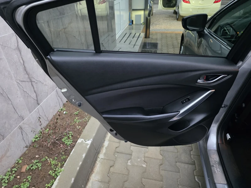 Mazda 6 2.2 skyactive, снимка 11 - Автомобили и джипове - 53299753