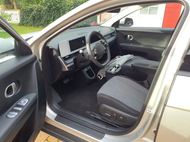 Hyundai Ioniq 5 8 kWh Dynamiq  47.385 km - изображение 5