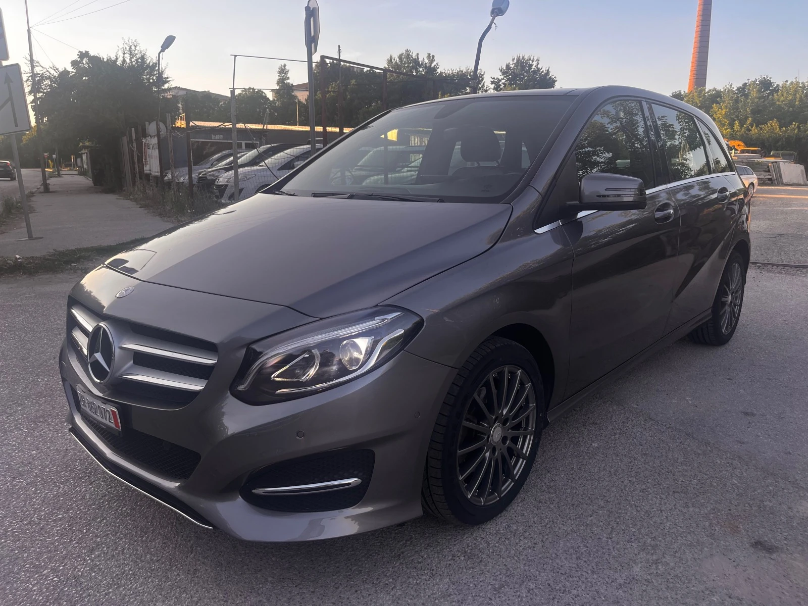 Mercedes-Benz B 220 220 LUKS AMG - изображение 2