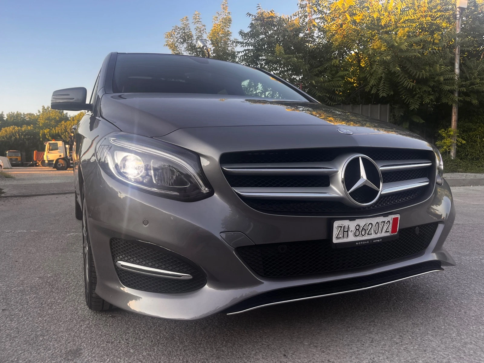 Mercedes-Benz B 220 220 LUKS AMG - изображение 6