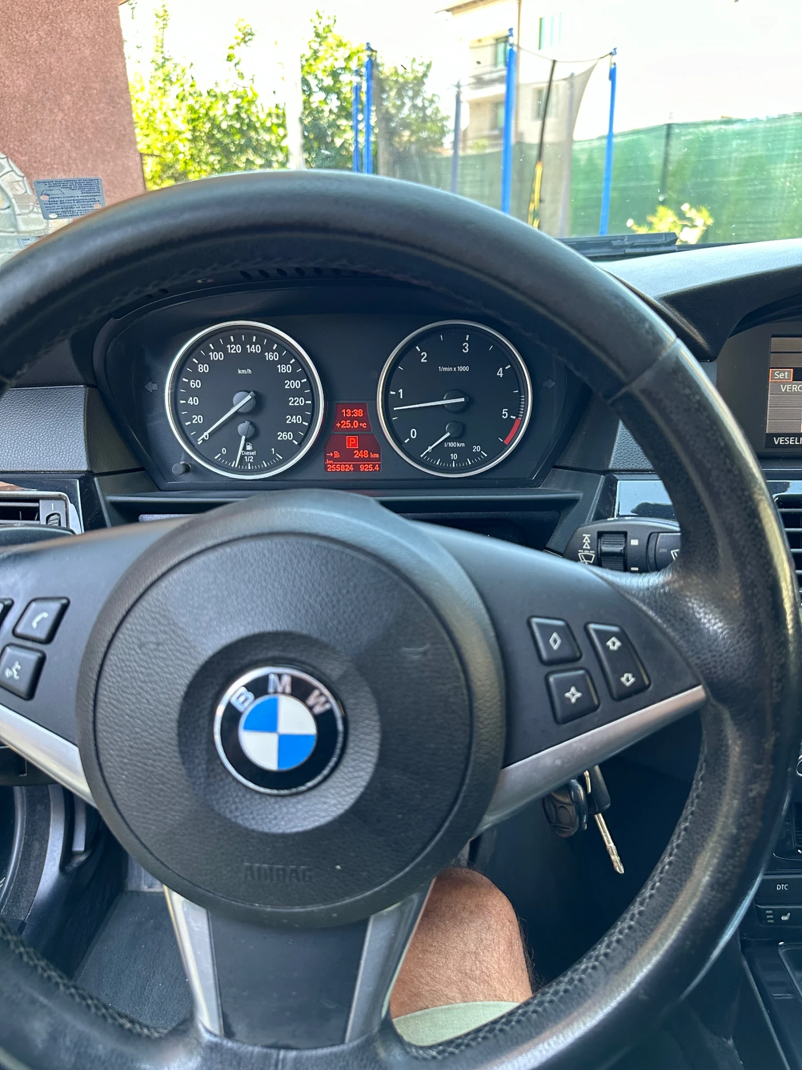 BMW 525  - изображение 10