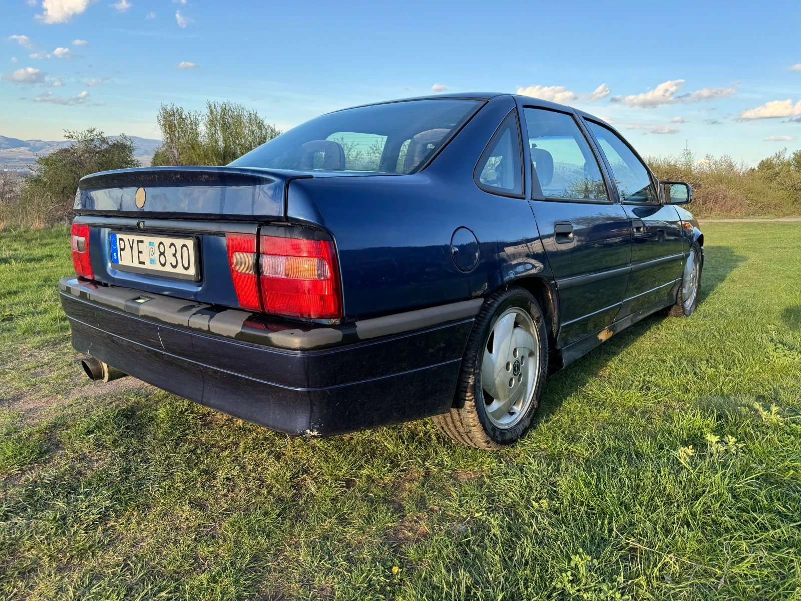 Opel Vectra Turbo 4x4 6 скорости - изображение 3