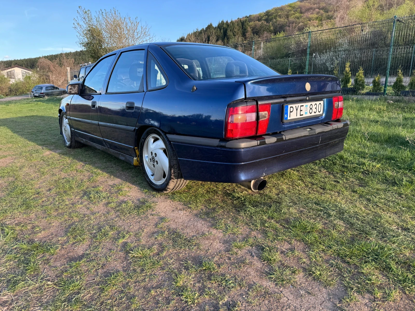 Opel Vectra Turbo 4x4 6 скорости - изображение 4
