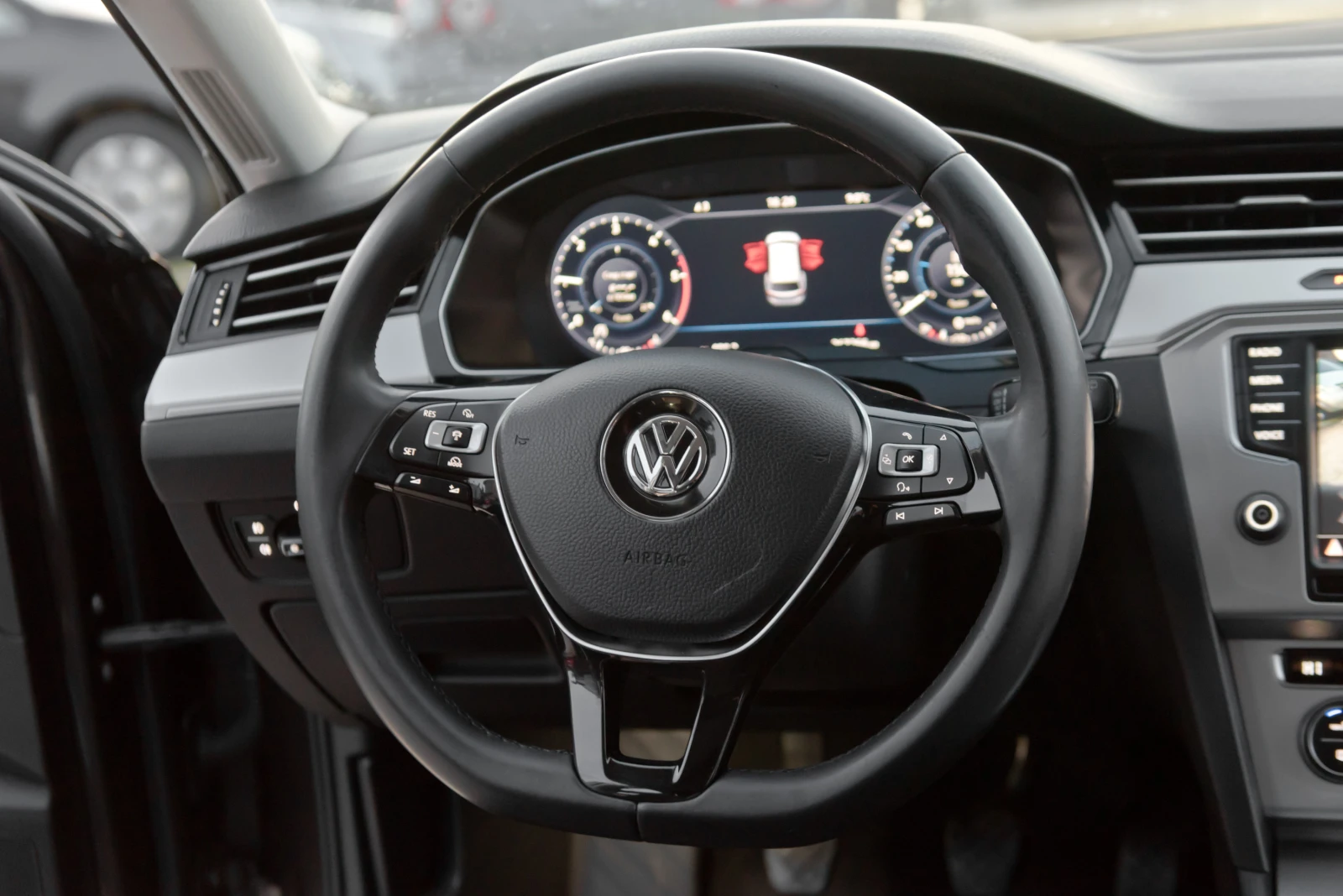 VW Passat 1.6tdi distronik led digital , снимка 17 - Автомобили и джипове - 53791392