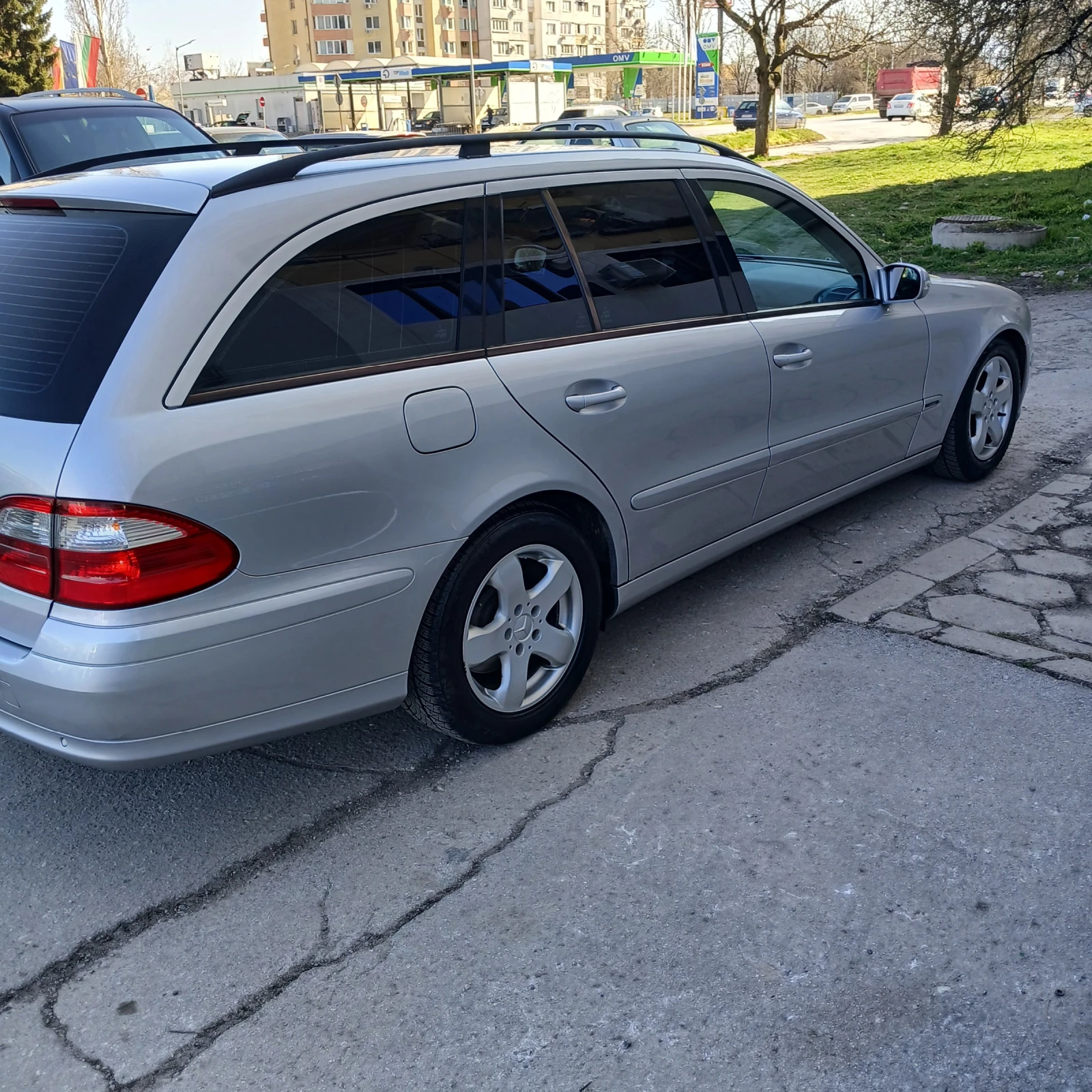 Mercedes-Benz E 220 АВТОМАТИК , снимка 8 - Автомобили и джипове - 53843953