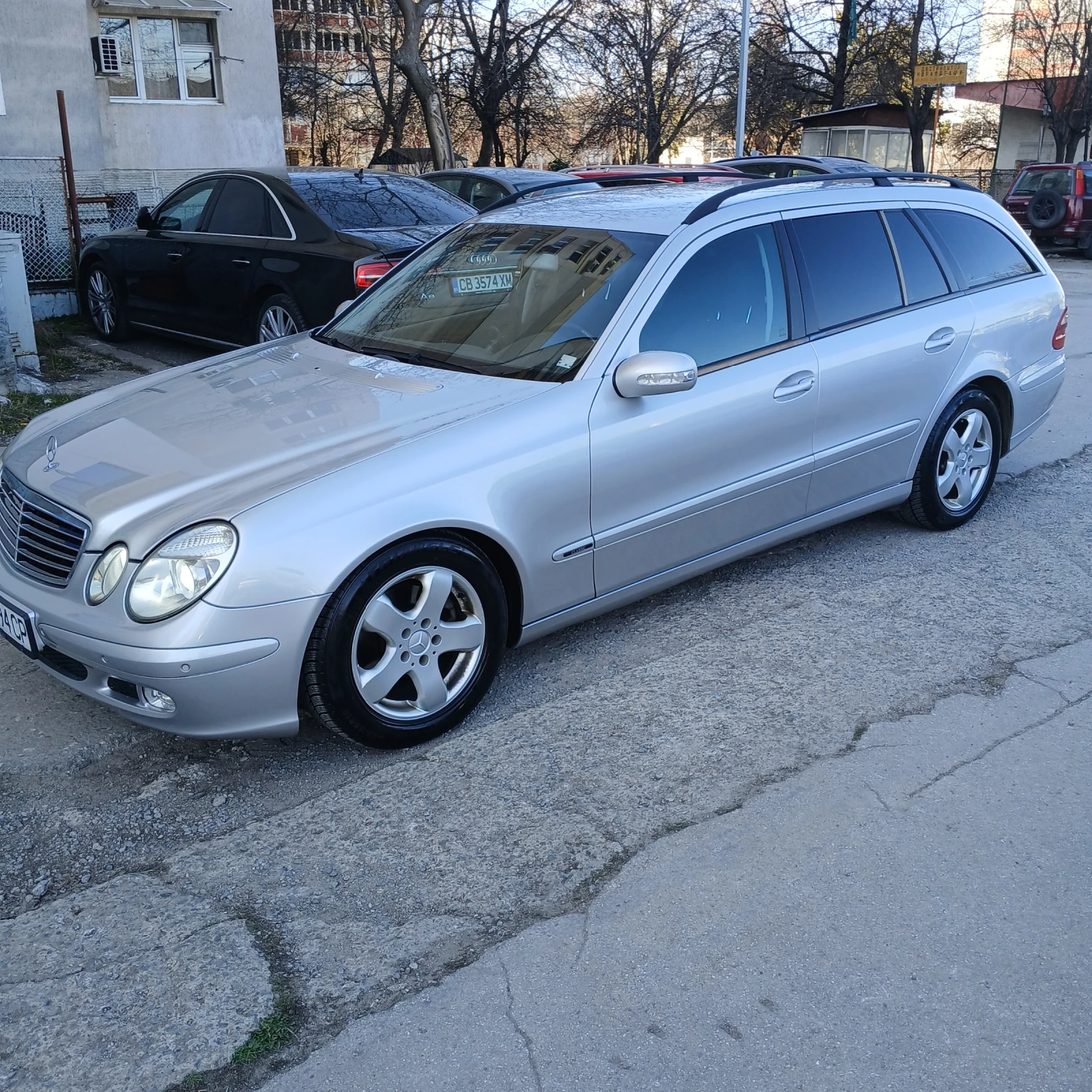 Mercedes-Benz E 220 АВТОМАТИК , снимка 7 - Автомобили и джипове - 53843953