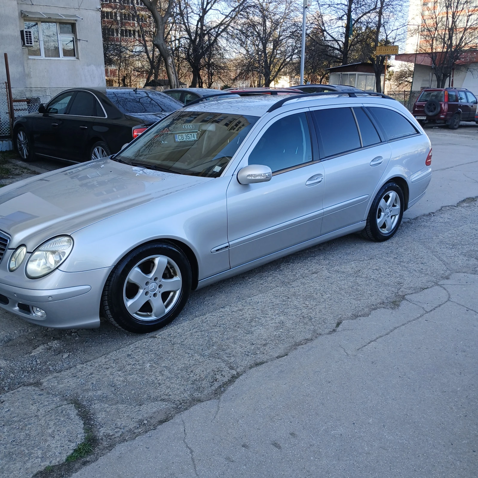 Mercedes-Benz E 220 АВТОМАТИК , снимка 5 - Автомобили и джипове - 53843953
