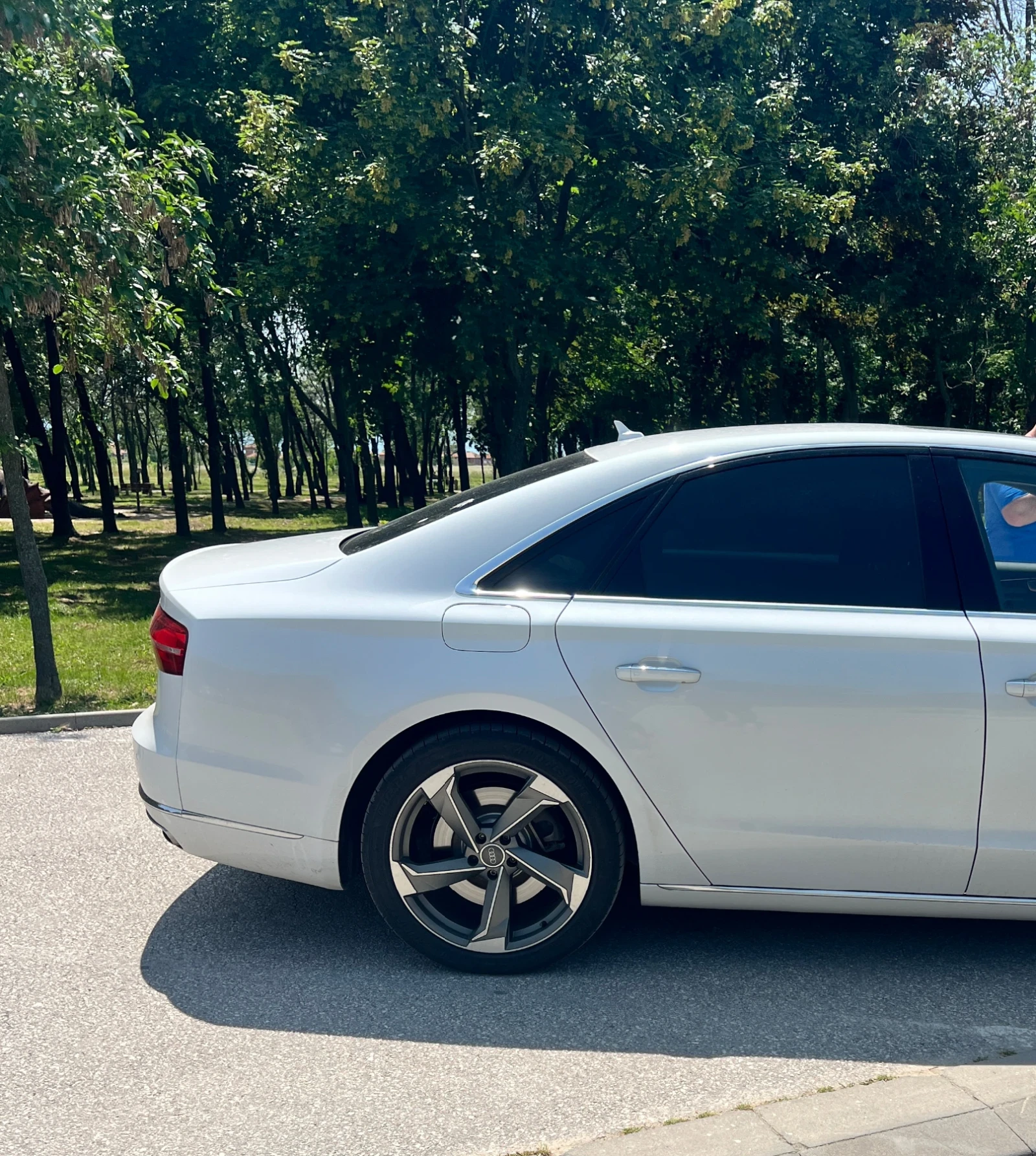 Audi A8, снимка 4 - Автомобили и джипове - 54665851
