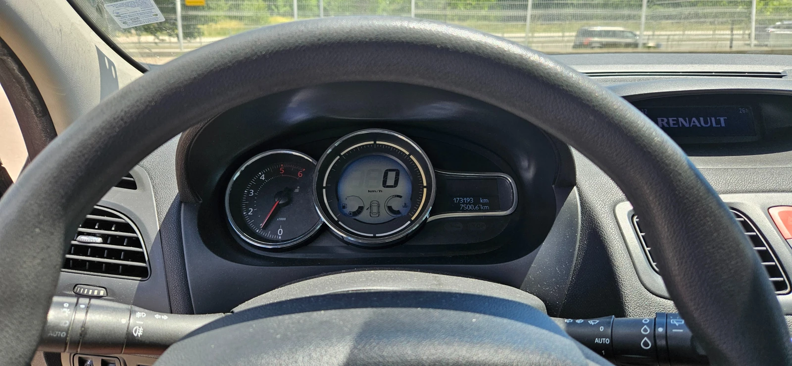 Renault Megane, снимка 9 - Автомобили и джипове - 55052064