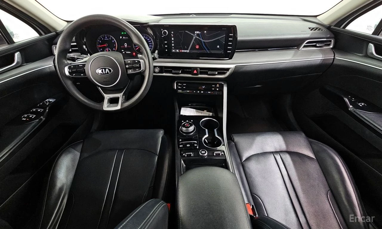 Kia K5 2.0 Trendy* КАМЕРА* ПОДГРЕВ* KEYLESS* КРАЙНА ЦЕНА*, снимка 8 - Автомобили и джипове - 55081425