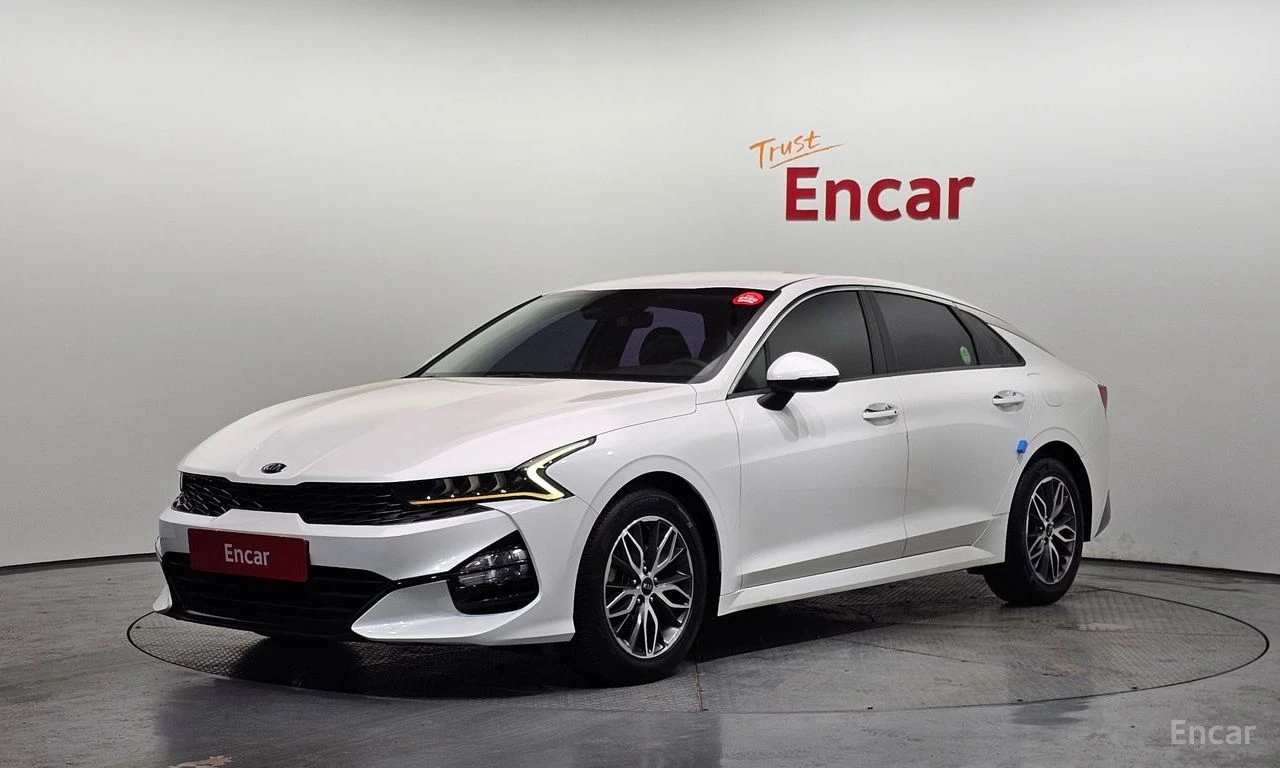 Kia K5 2.0 Trendy* КАМЕРА* ПОДГРЕВ* KEYLESS* КРАЙНА ЦЕНА*