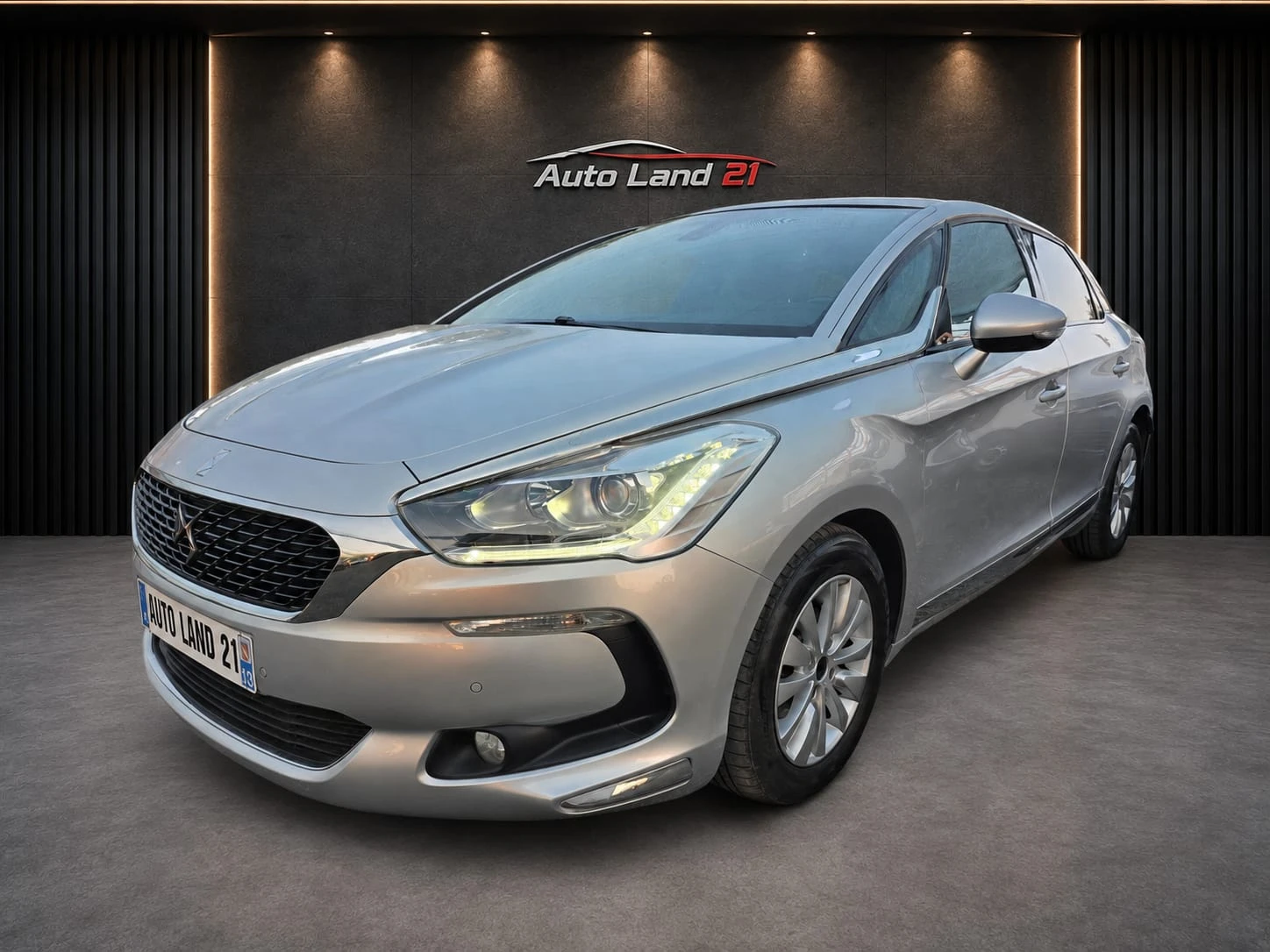 DS DS 5 1.6BlueHDI* 120кс* FACE LIFT* AUTOMATIC