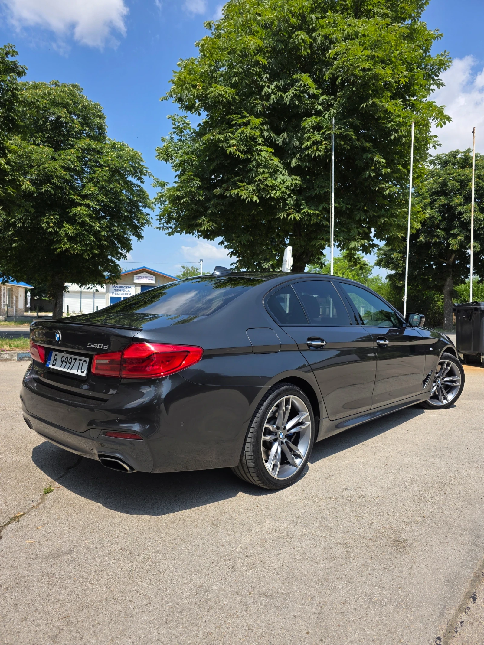 BMW 540 M sport X Drive, снимка 3 - Автомобили и джипове - 55711770