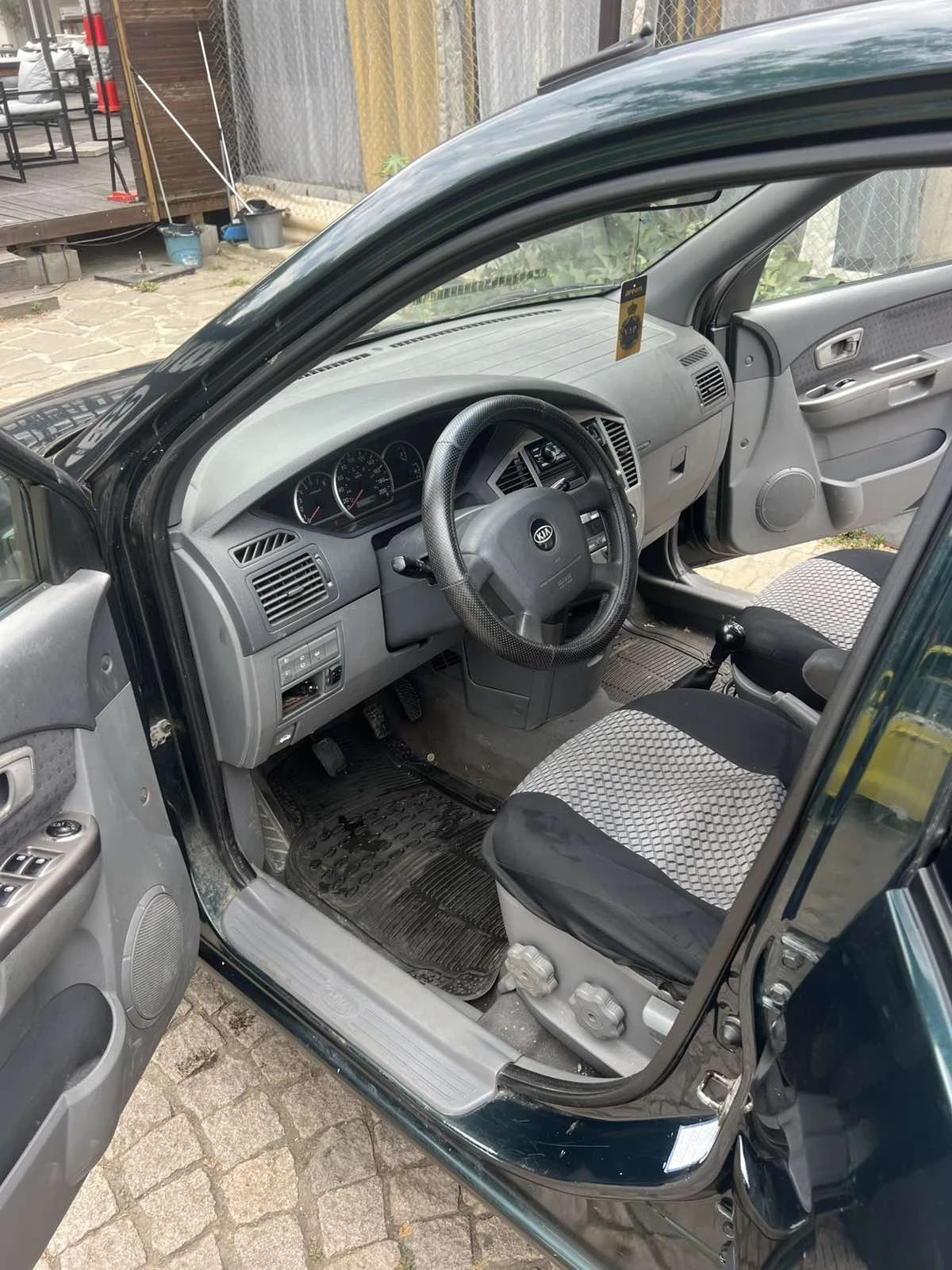 Kia Carens, снимка 7 - Автомобили и джипове - 55839047