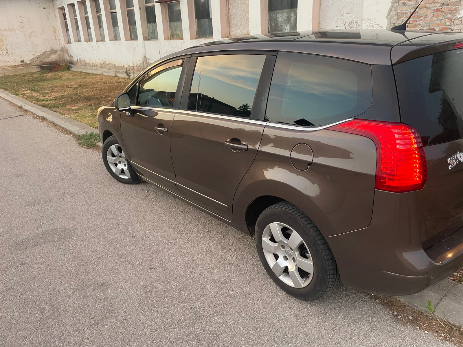 Peugeot 5008, снимка 3 - Автомобили и джипове - 55852798