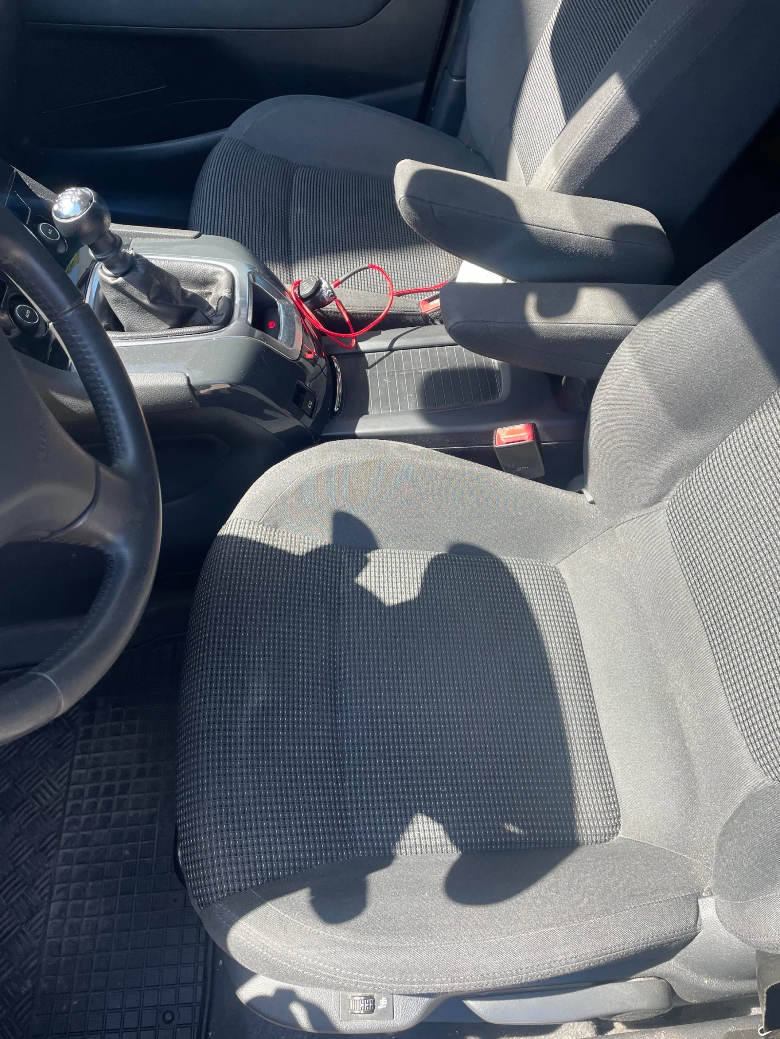Peugeot 5008, снимка 7 - Автомобили и джипове - 55852798