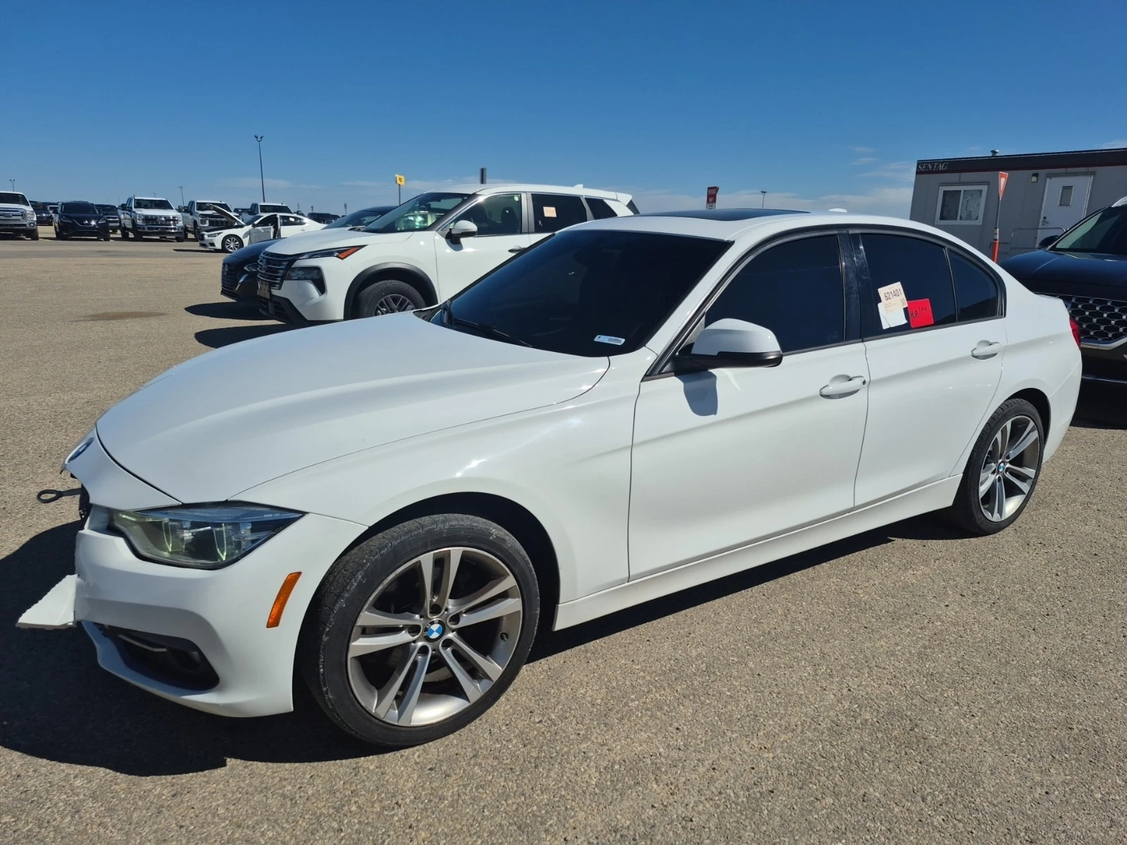 BMW 330 I XDRIVE * CARFAX * 