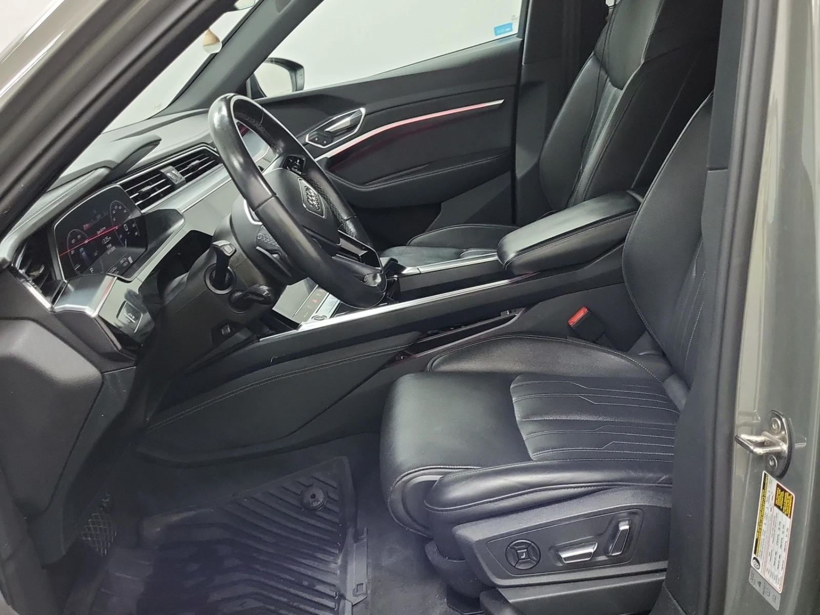 Audi E-Tron Sportback Technik, снимка 7 - Автомобили и джипове - 56040884