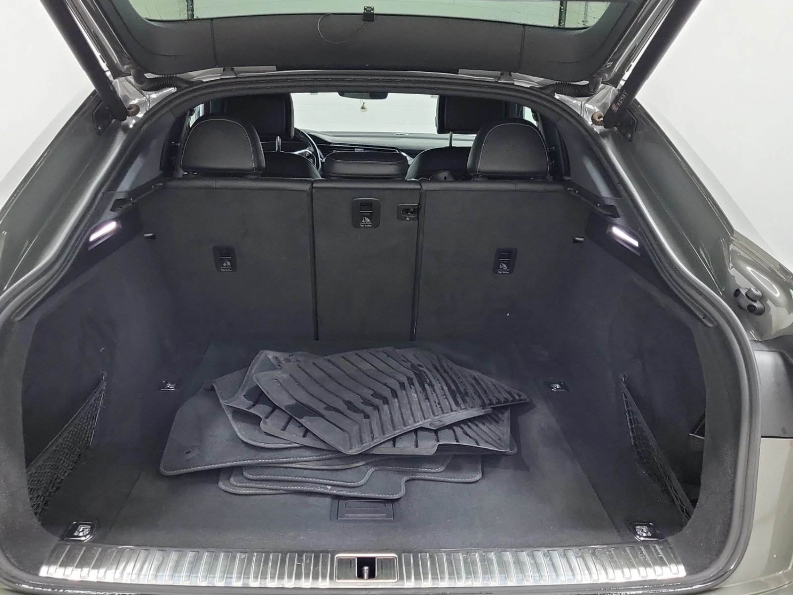 Audi E-Tron Sportback Technik, снимка 12 - Автомобили и джипове - 56040884