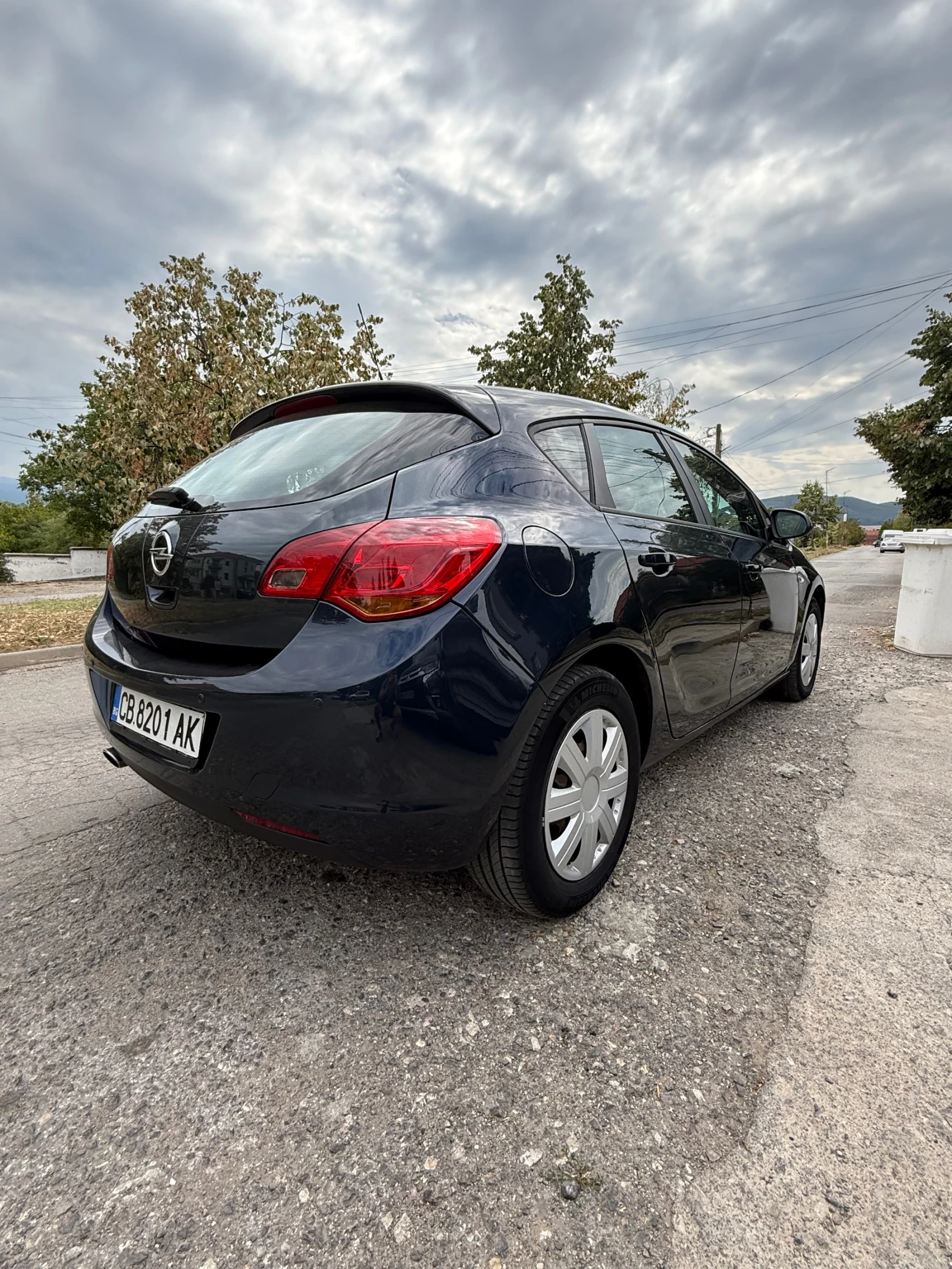 Opel Astra Хечбек, снимка 8 - Автомобили и джипове - 56041641