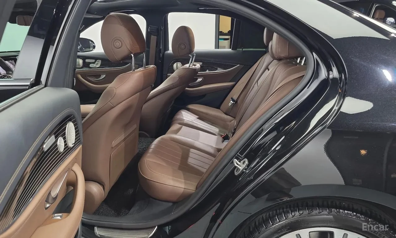 Mercedes-Benz E 450 E450 4MATIC Exclusive, снимка 11 - Автомобили и джипове - 56070111