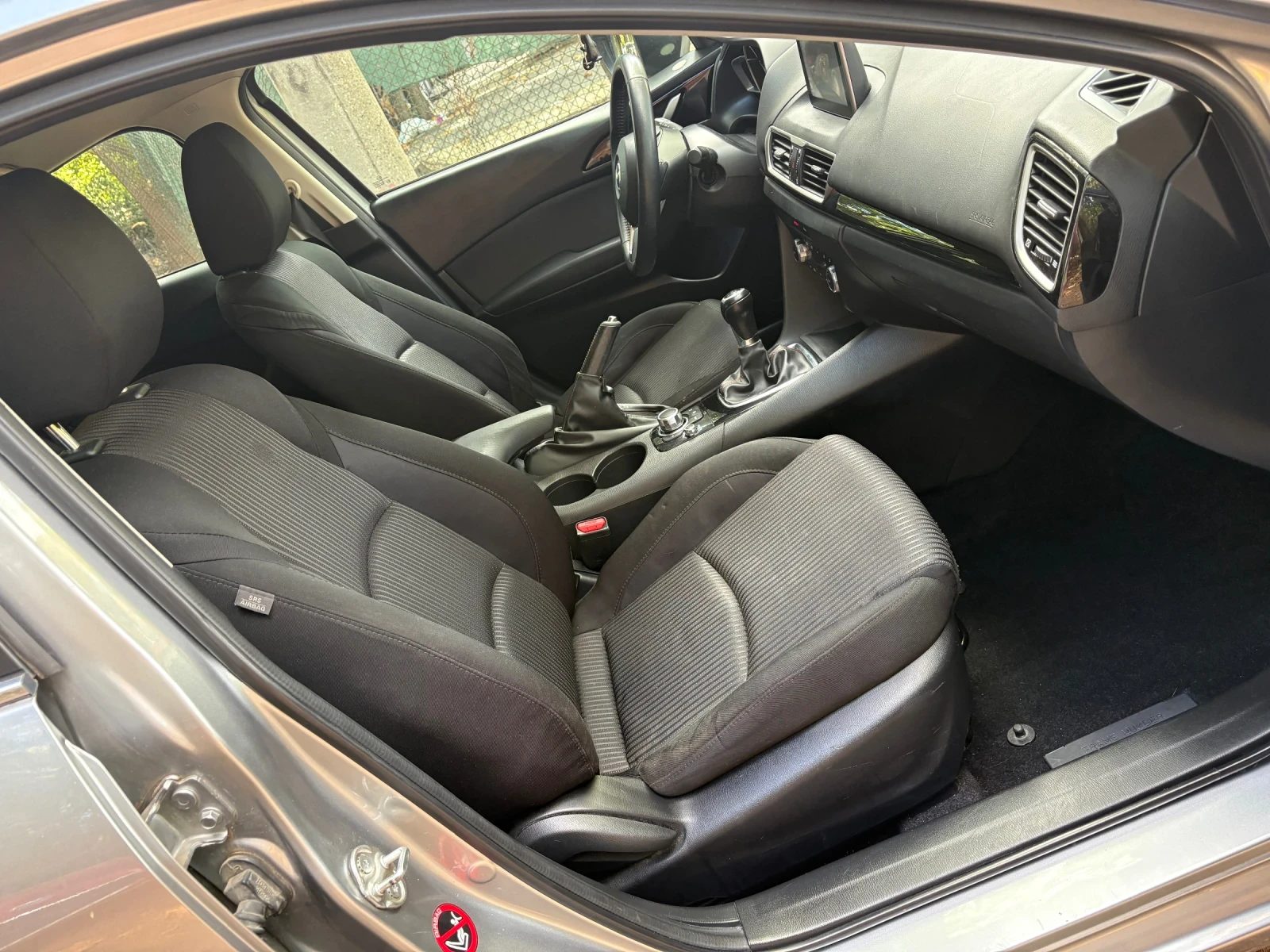 Mazda 3, снимка 6 - Автомобили и джипове - 56202601