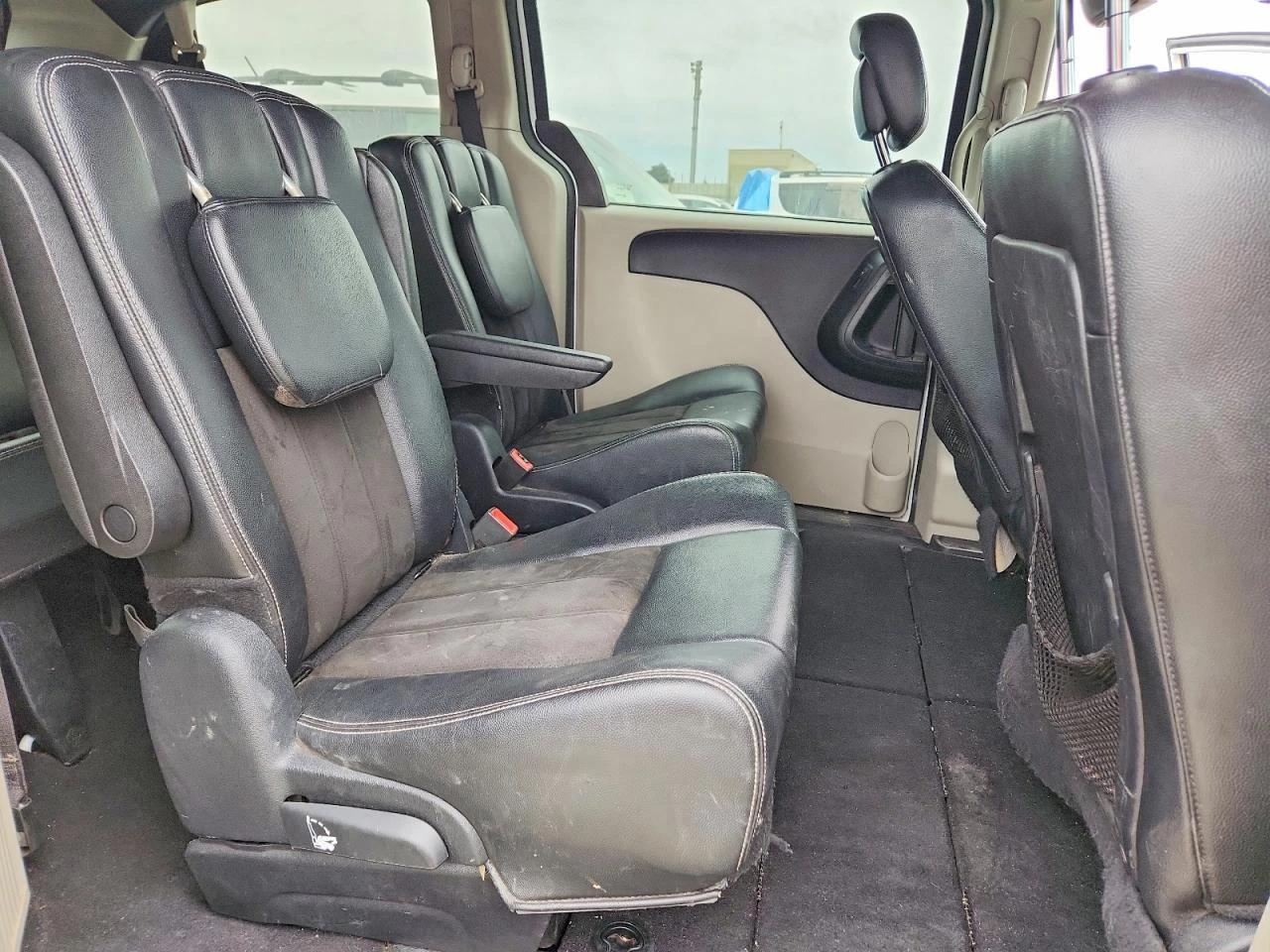 Dodge Caravan 3.6l Grand Sxt, снимка 11 - Автомобили и джипове - 56202872