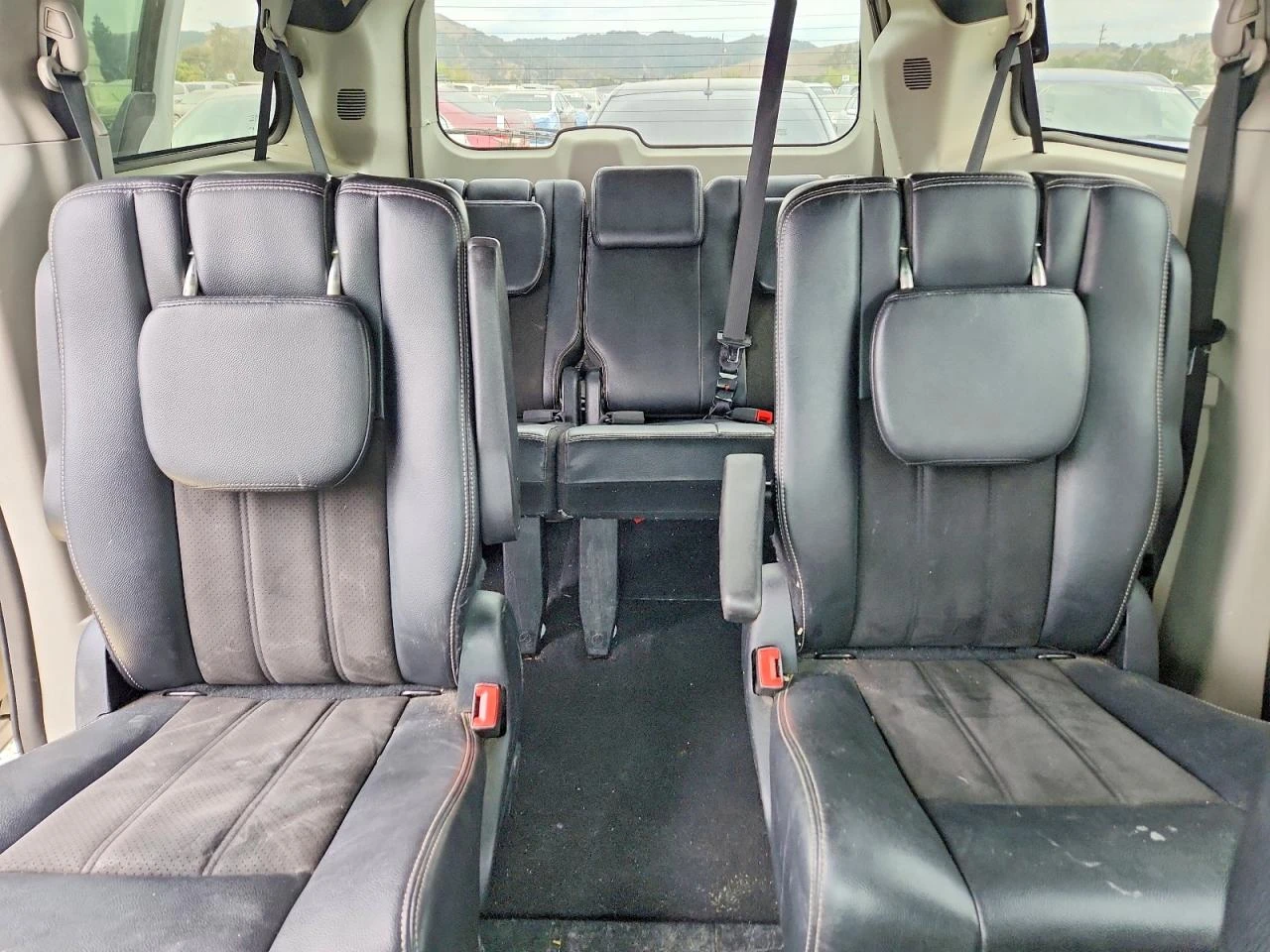 Dodge Caravan 3.6l Grand Sxt, снимка 10 - Автомобили и джипове - 56202872