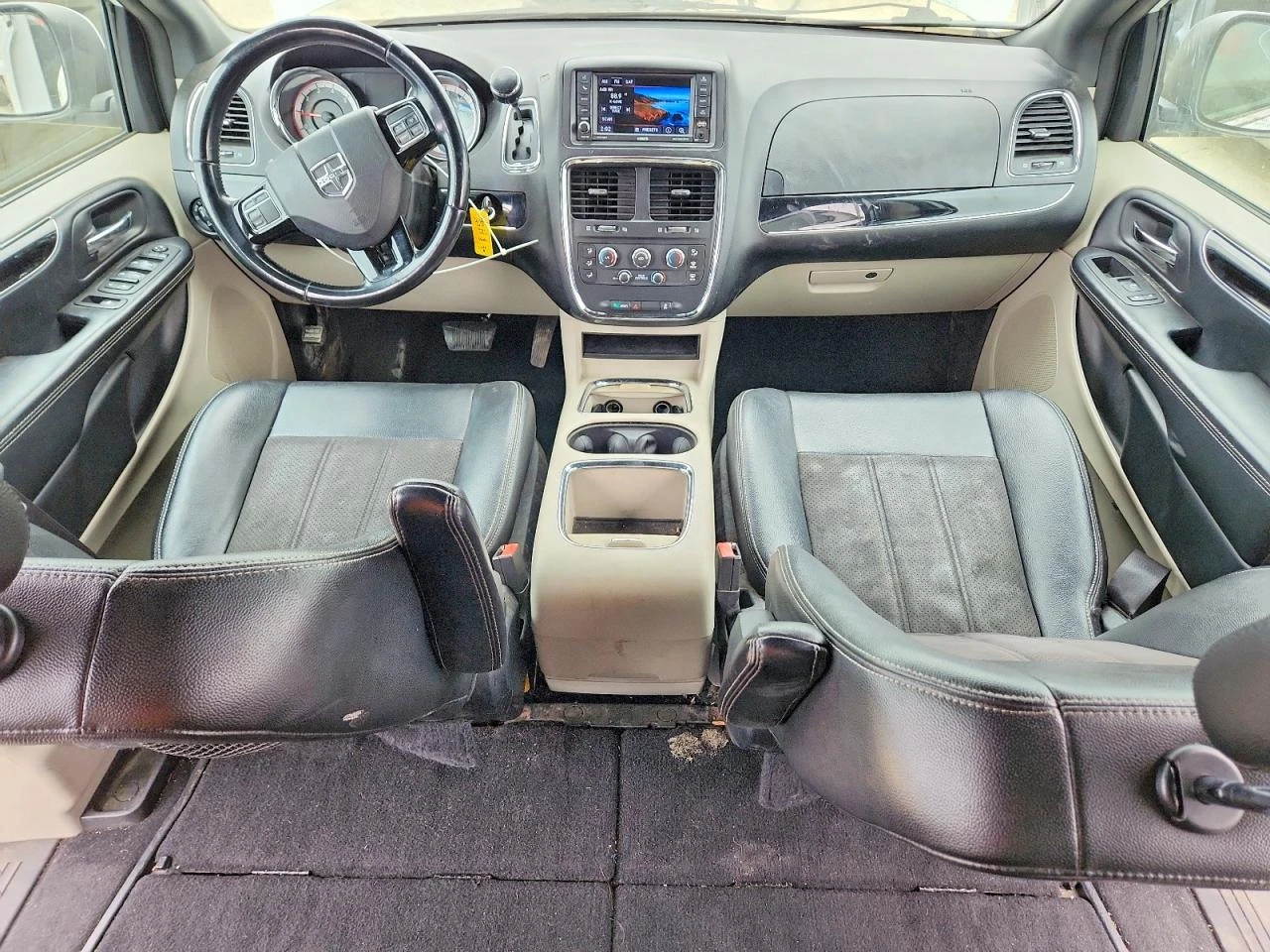 Dodge Caravan 3.6l Grand Sxt, снимка 8 - Автомобили и джипове - 56202872