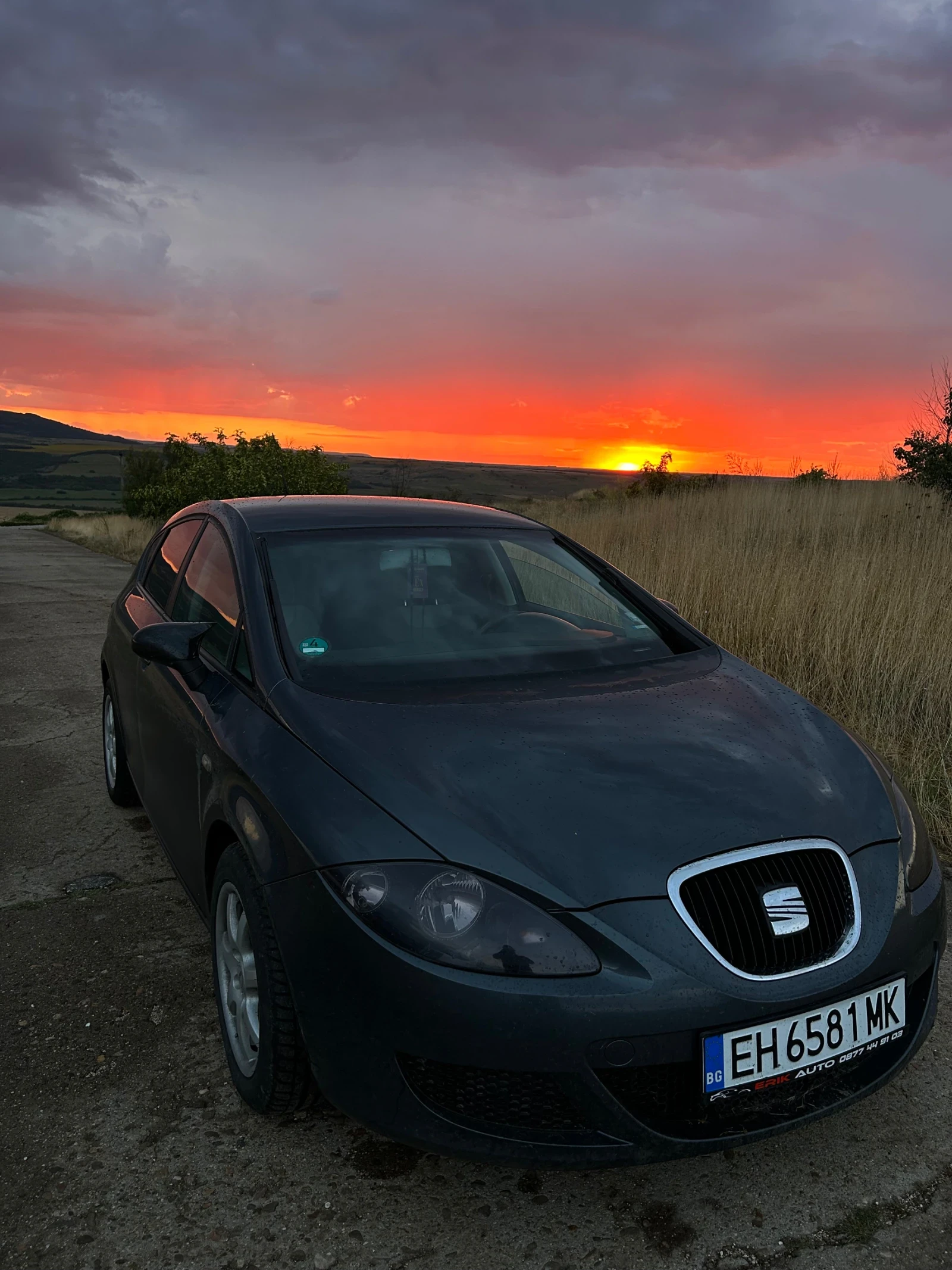 Seat Leon, снимка 2 - Автомобили и джипове - 56538284