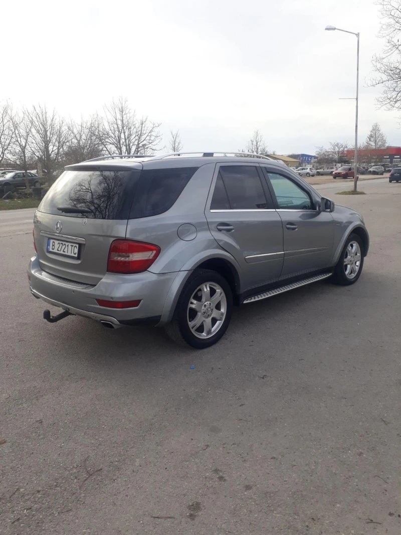 Mercedes-Benz ML 300 cdi, снимка 4 - Автомобили и джипове - 46440342