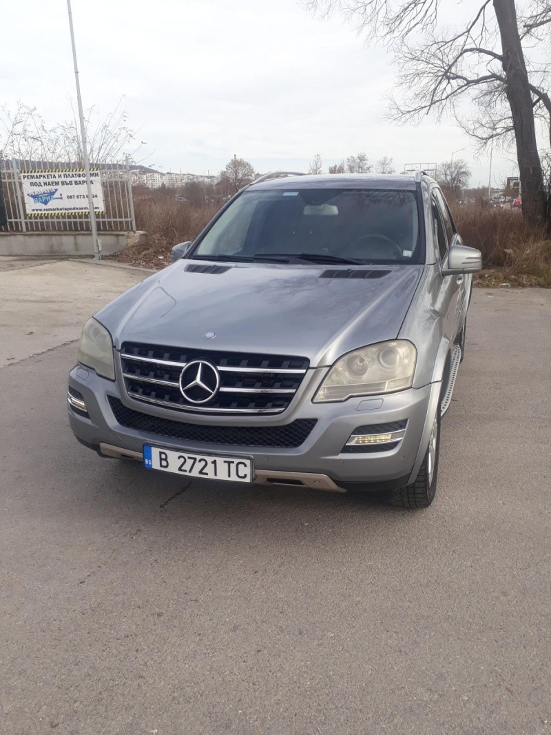 Mercedes-Benz ML 300 cdi, снимка 1 - Автомобили и джипове - 46440342