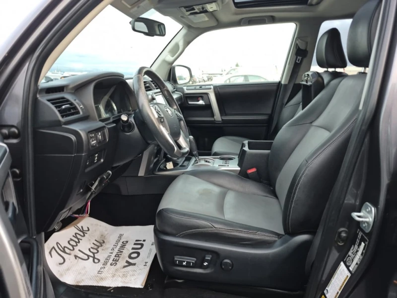 Toyota 4runner * 4WD 4dr V6 SR5 * CARFAX * БЕЗ ПЪРВОНАЧАЛНА ВНОСК, снимка 5 - Автомобили и джипове - 53062845