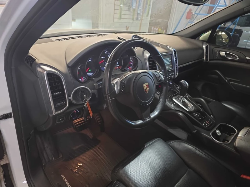 Porsche Cayenne 2013 AWD * БЕЗ ПЪРВОНАЧАЛНА ВНОСКА* , снимка 7 - Автомобили и джипове - 53179556