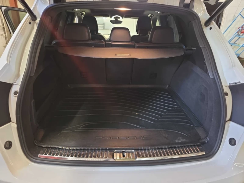Porsche Cayenne 2013 AWD * БЕЗ ПЪРВОНАЧАЛНА ВНОСКА* , снимка 14 - Автомобили и джипове - 53179556
