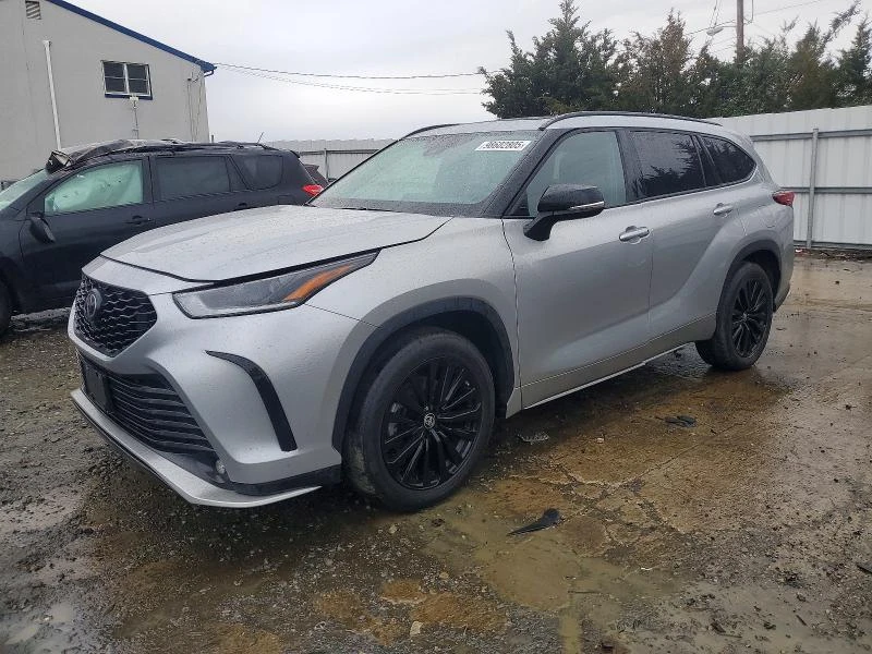 Toyota Highlander L* 2.5L, I4, 265HP* CARFAX* 