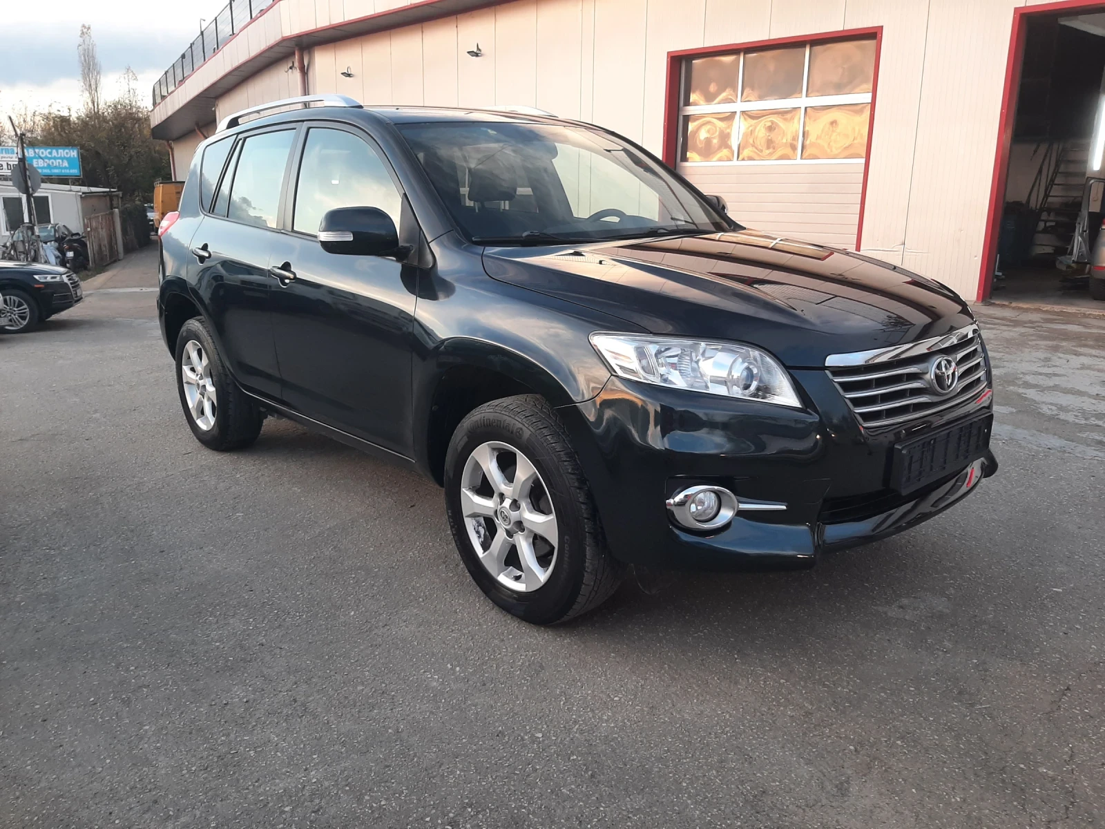 Toyota Rav4 2.0i AUTOMATIC NAVI КОЖА ГАЗ-БЕНЗИН  - изображение 4