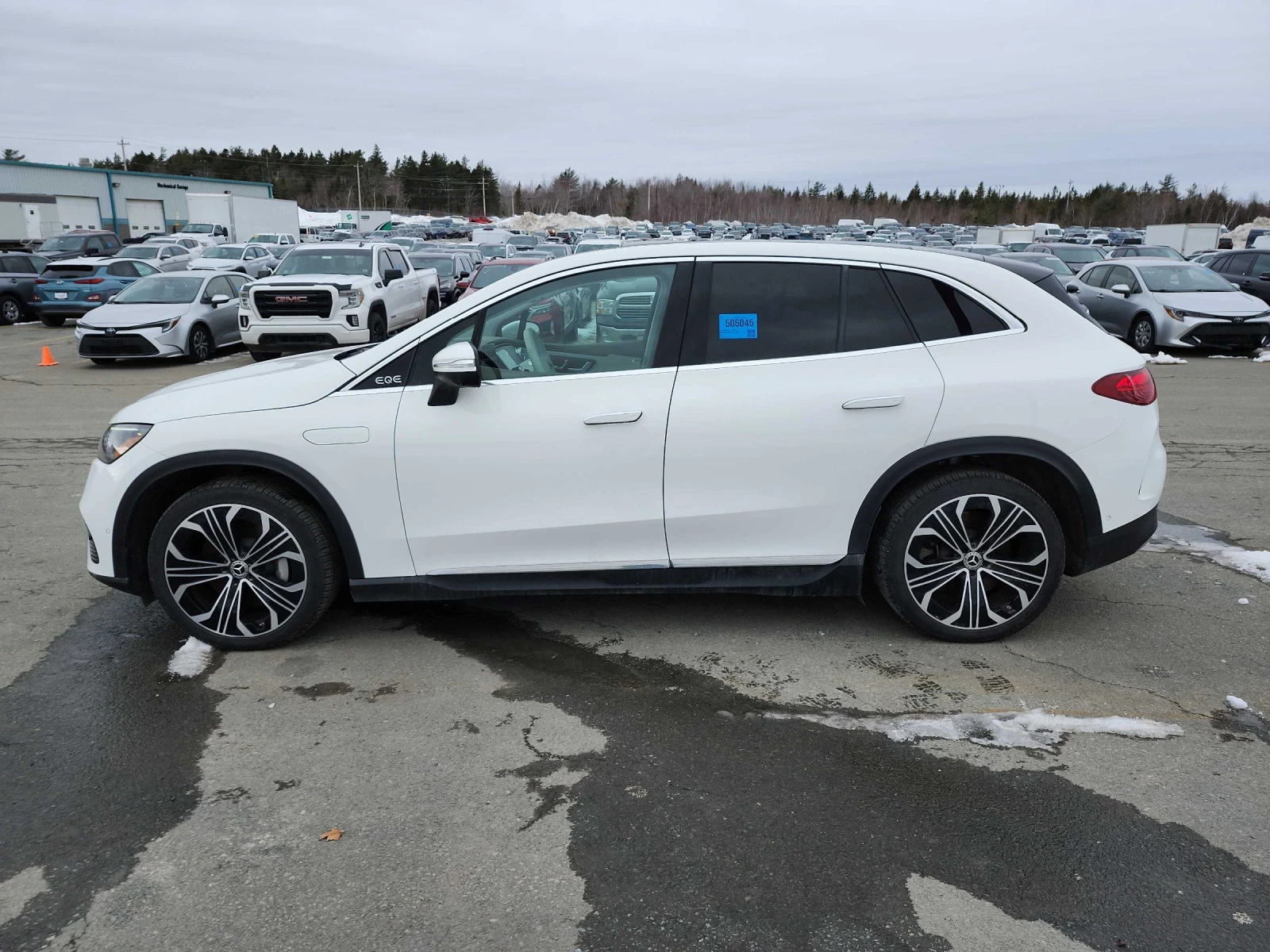 Mercedes-Benz EQE 350 4MATIC, снимка 2 - Автомобили и джипове - 53728519