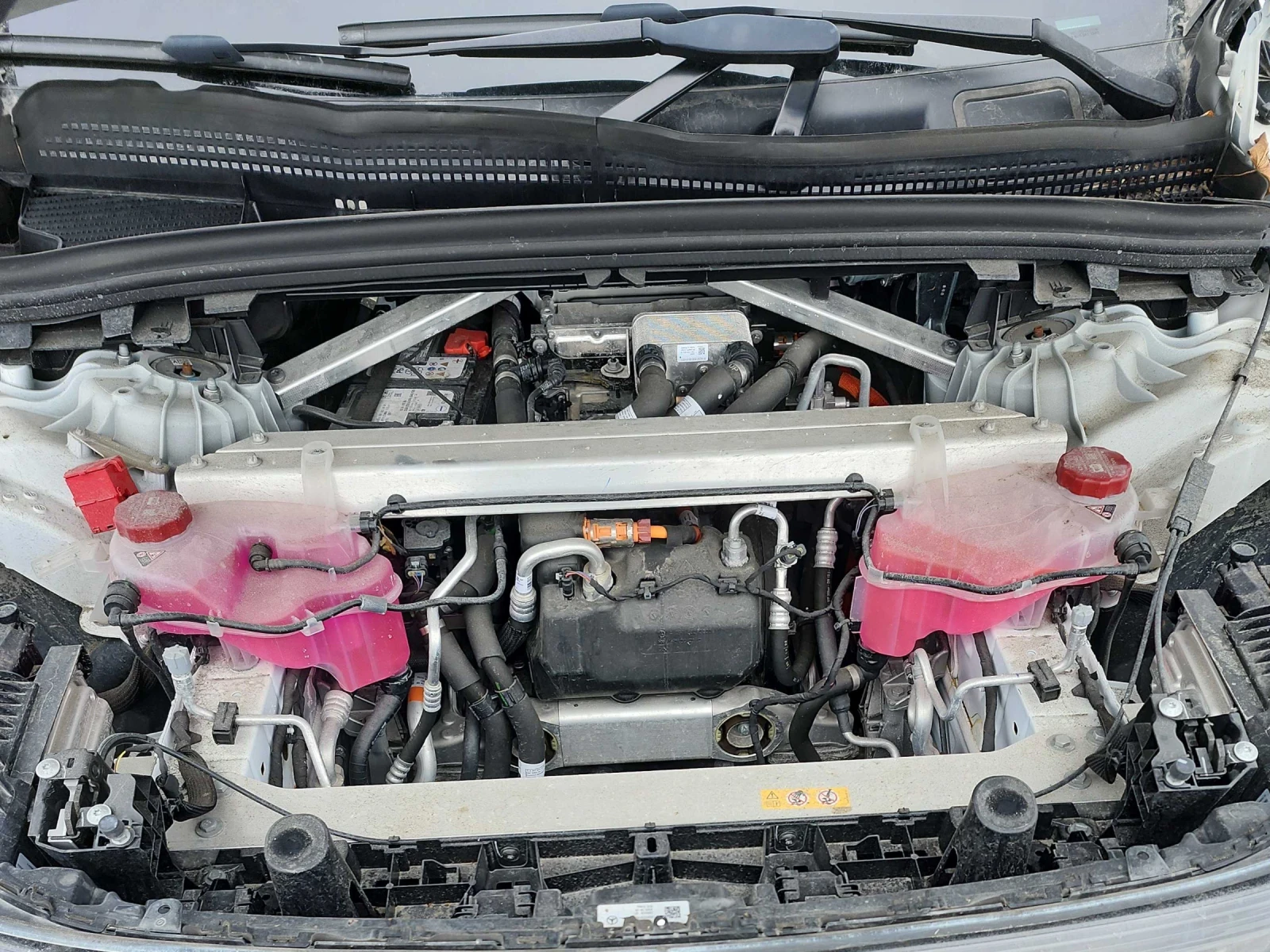 Mercedes-Benz EQE 350 4MATIC, снимка 10 - Автомобили и джипове - 53728519