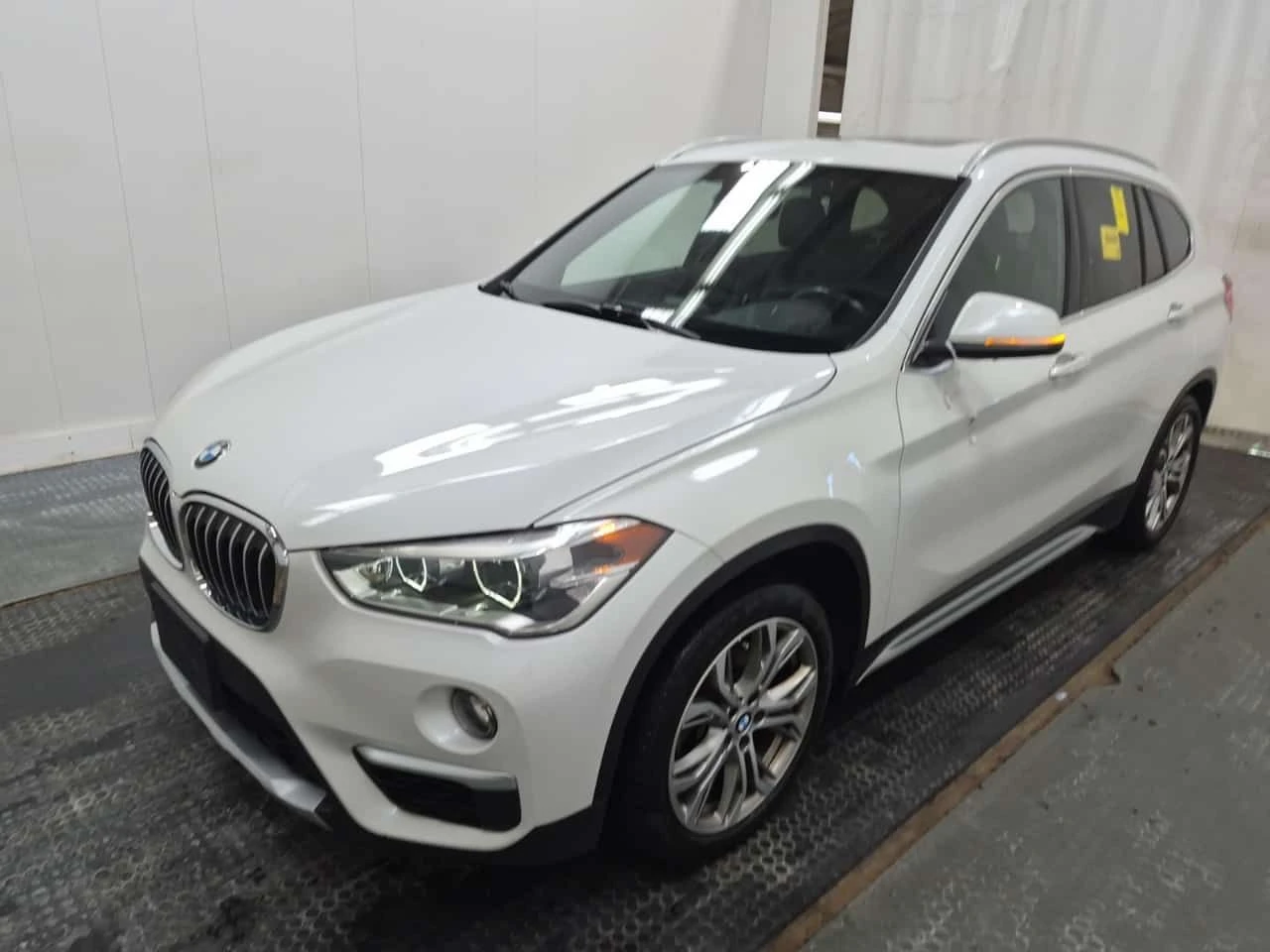 BMW X1 XDRIVE28I| ПОДГРЕВИ| ПАМЕТ| 2 КЛЮЧА| 