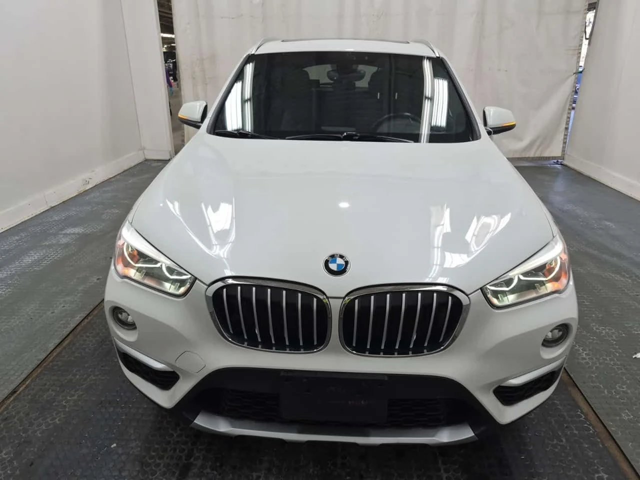BMW X1 XDRIVE28I| ПОДГРЕВИ| ПАМЕТ| 2 КЛЮЧА| , снимка 3 - Автомобили и джипове - 54615422