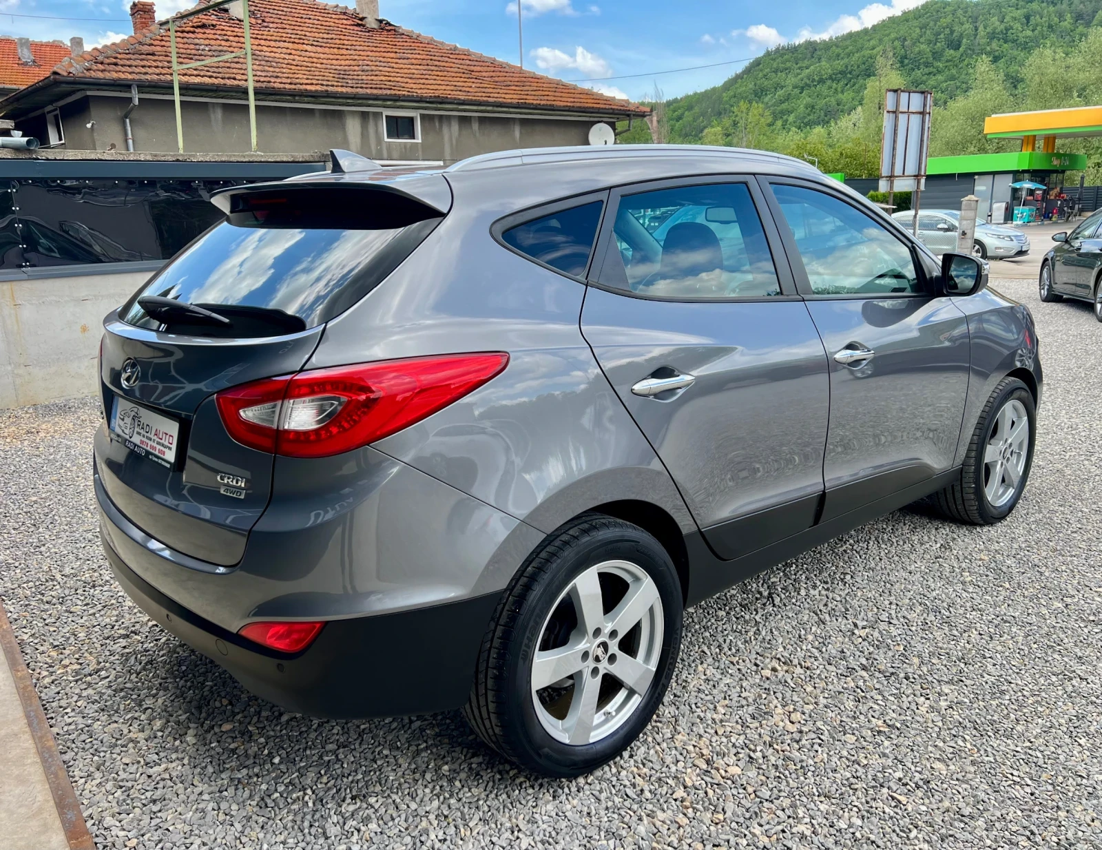Hyundai IX35 2.0CRDi 185 4x4 Vertex ШВЕЙЦАРИЯ, снимка 3 - Автомобили и джипове - 54623119