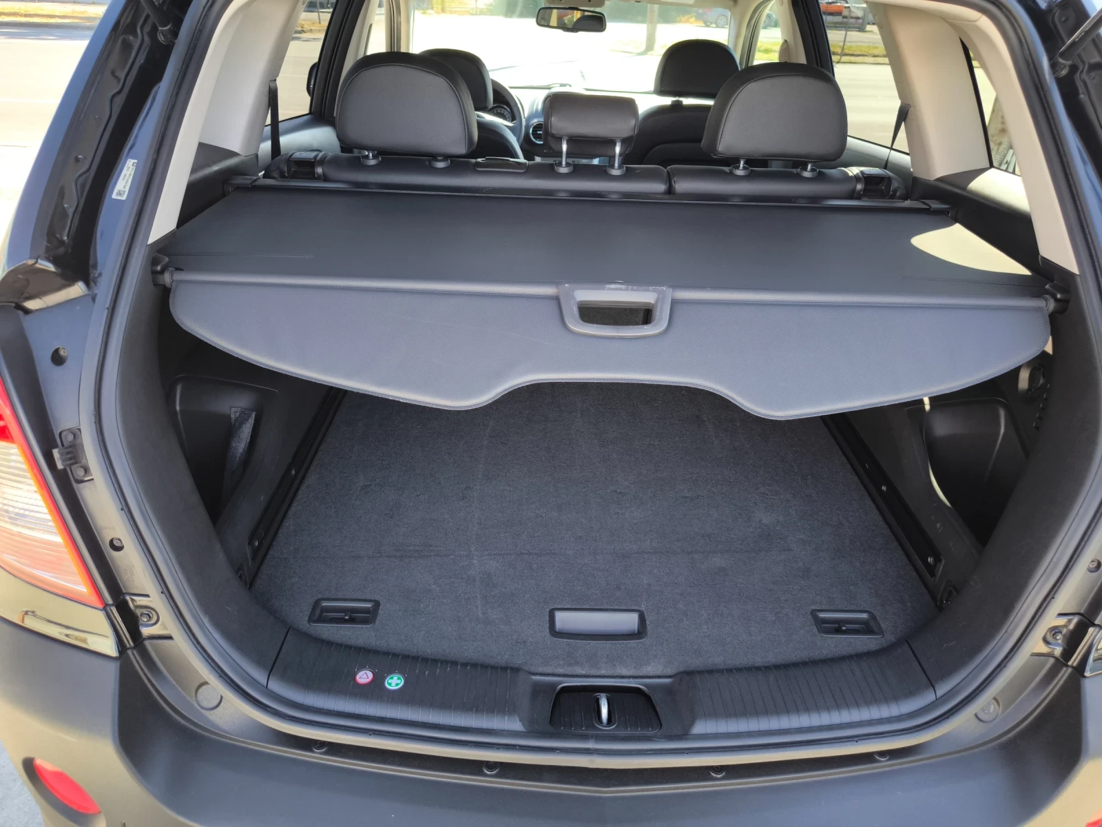 Opel Antara 2.2 CDTI, снимка 12 - Автомобили и джипове - 54999939