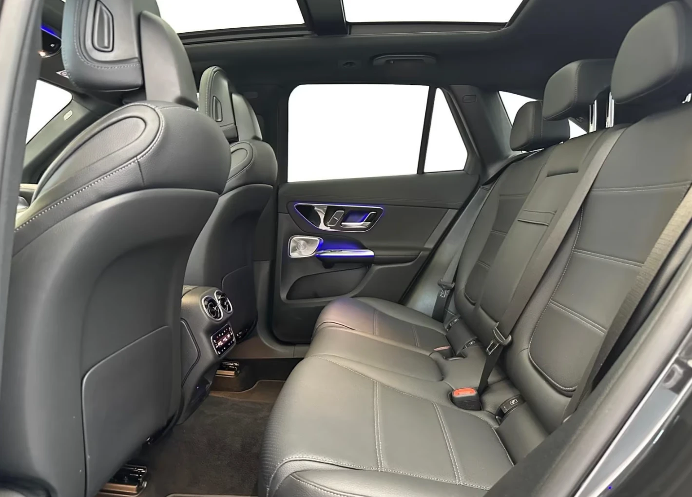 Mercedes-Benz GLC 400 e* 4M* AMG* PANO* BURMESTER* 360* ВЕНТИЛАЦИЯ* , снимка 8 - Автомобили и джипове - 55030359