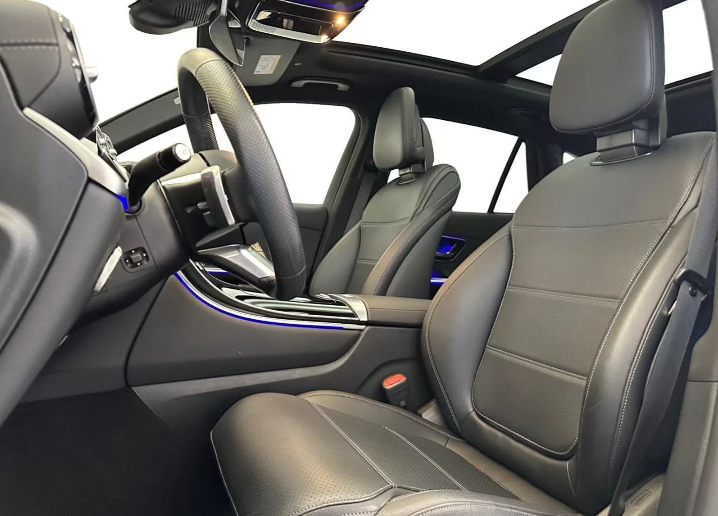 Mercedes-Benz GLC 400 e* 4M* AMG* PANO* BURMESTER* 360* ВЕНТИЛАЦИЯ* , снимка 6 - Автомобили и джипове - 55030359