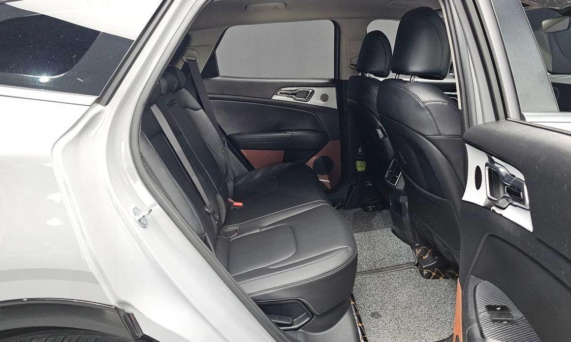 Kia Sportage LPG 2.0 2WD Noblesse  * koreiskikoli.bg * , снимка 11 - Автомобили и джипове - 55627797